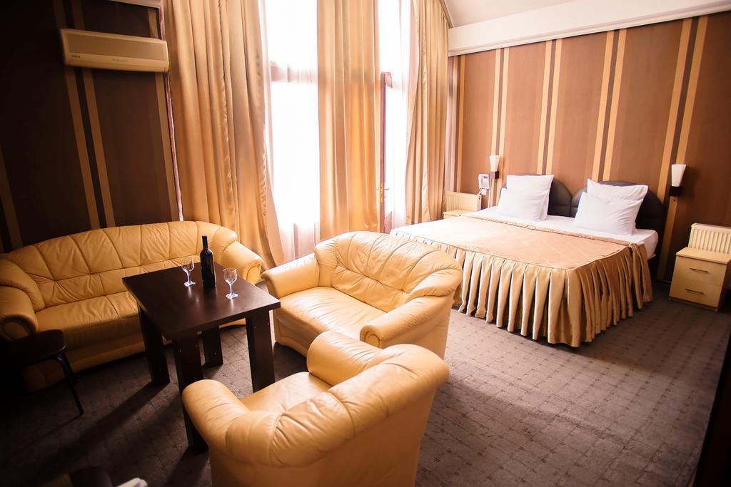 Panorama Eco-Hotel Тбилиси Екстериор снимка
