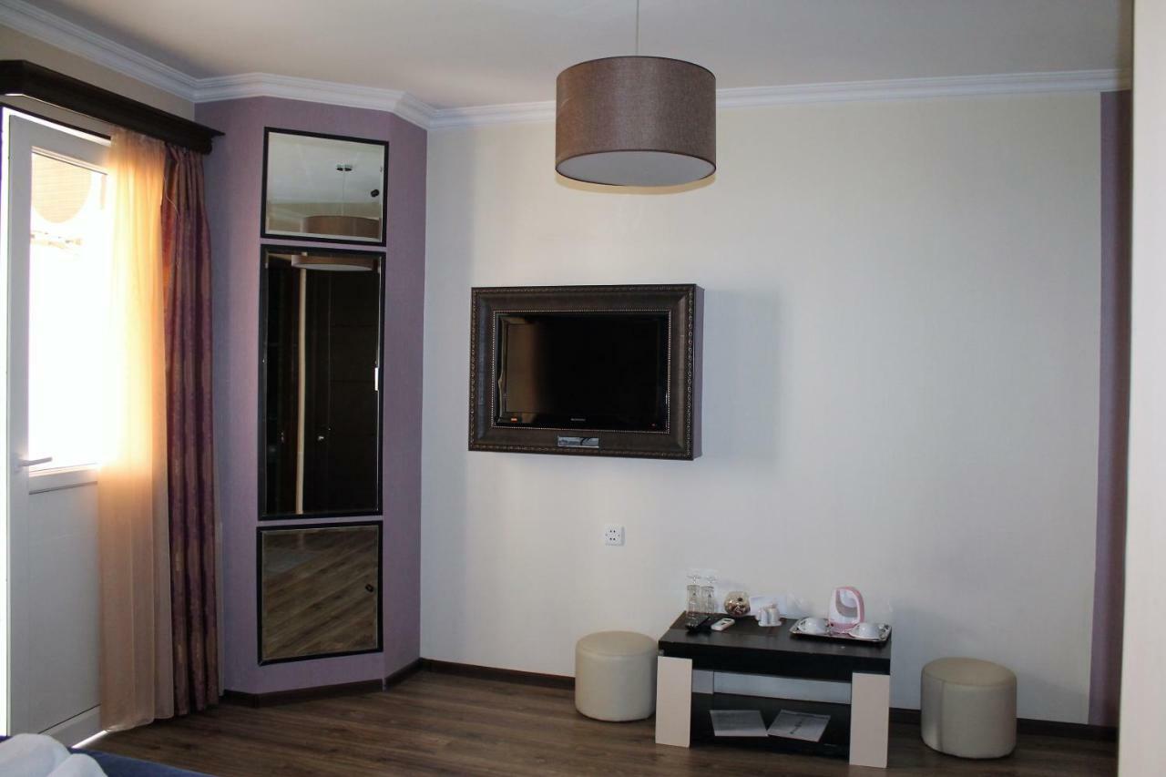 Panorama Eco-Hotel Тбилиси Екстериор снимка