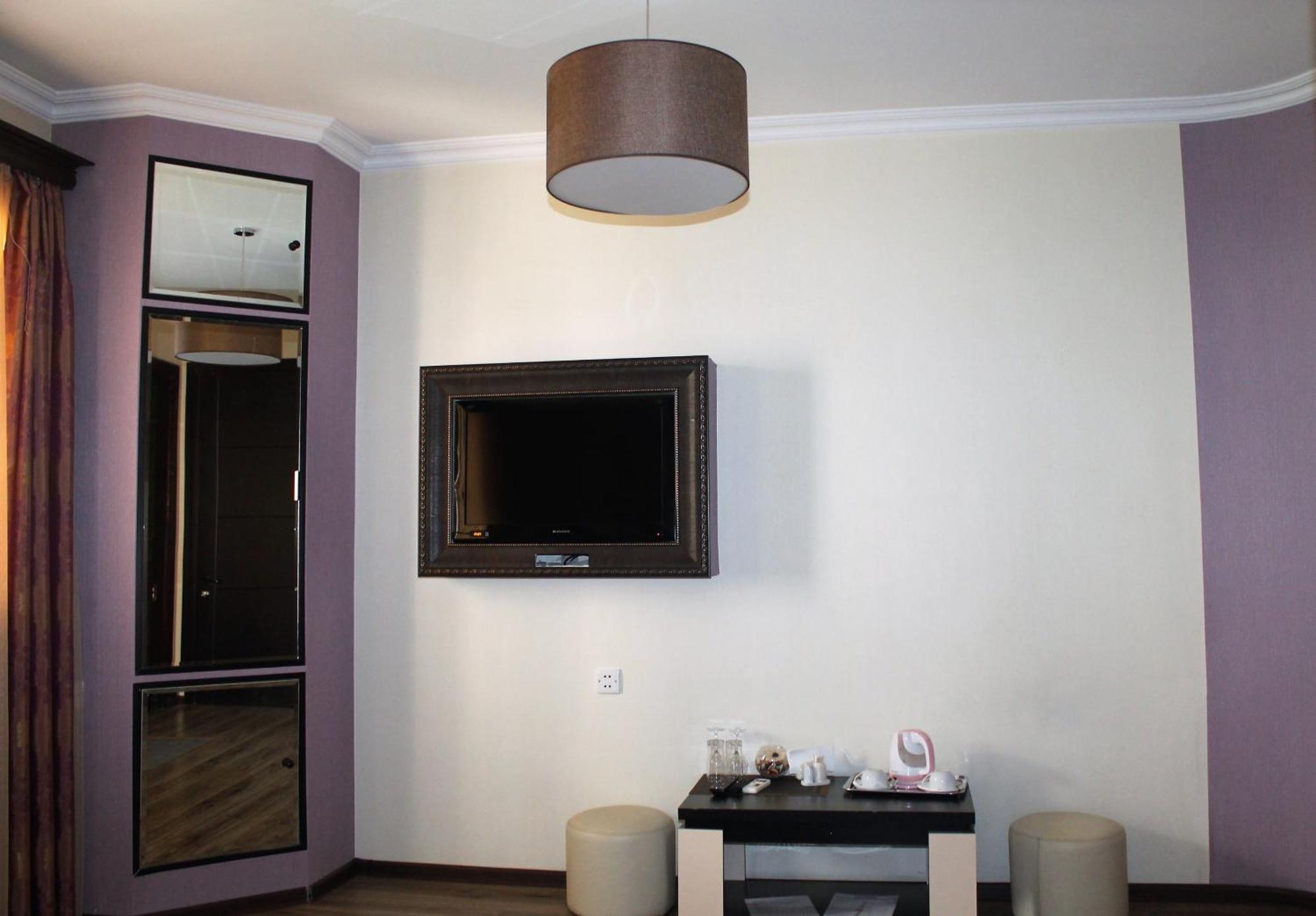 Panorama Eco-Hotel Тбилиси Екстериор снимка