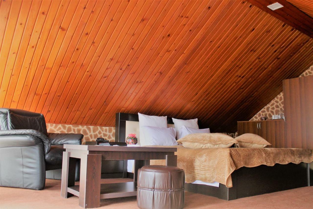 Panorama Eco-Hotel Тбилиси Екстериор снимка