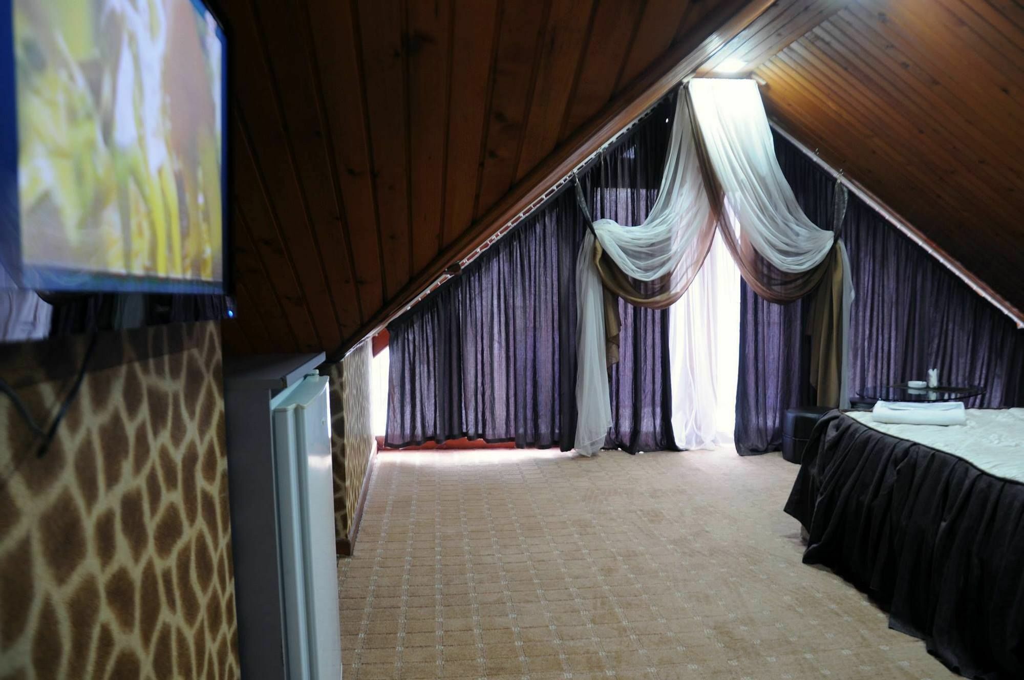 Panorama Eco-Hotel Тбилиси Екстериор снимка
